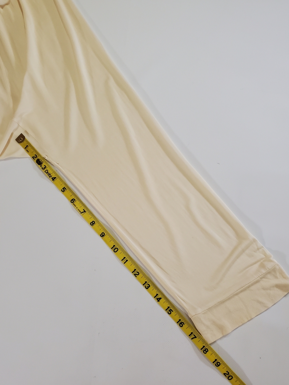 2651 * WinterSilks Silk Capri Crop Pants Cream Base Layer Pajamas Size L - Picture 8 of 11